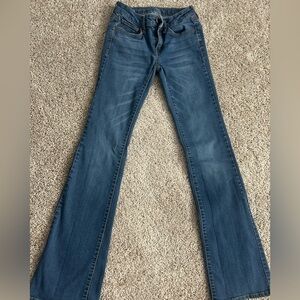 Low rise bootcut jeans
